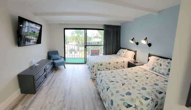 Satellite Motel - Sea Haven 117