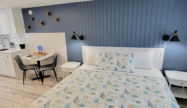 Satellite Motel - Sea & Bay View Bungalow 127