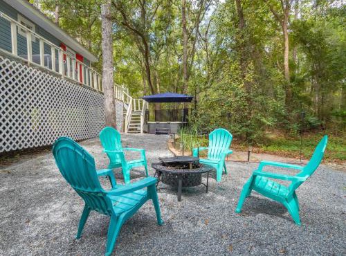 Satilla Woods Cabin & Hot Tub