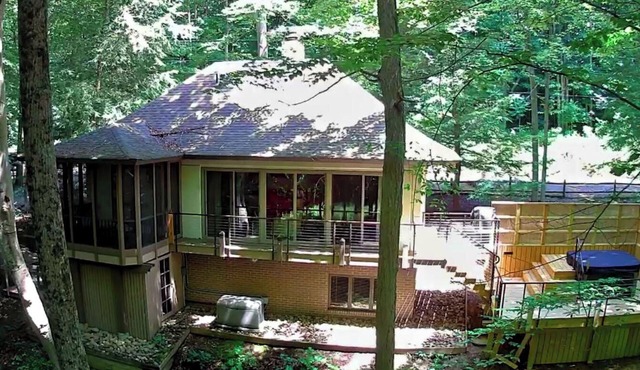Satori Cottage-uber private, stream side, meditative 2 BR, 2 BA getaway!