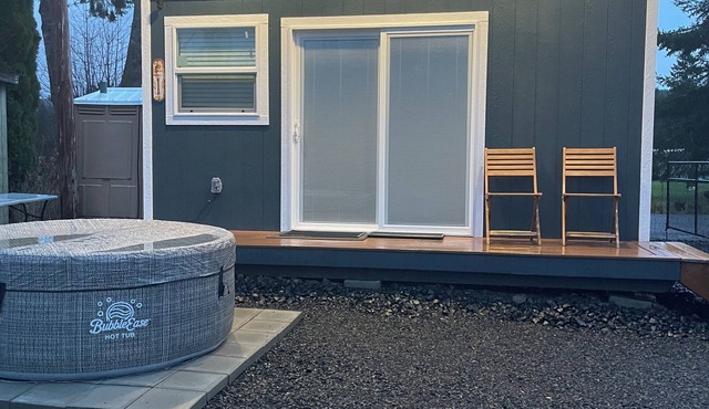 Satsop Riverfront Hot Tub