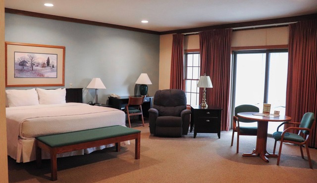 Sauder Village Heritage Inn