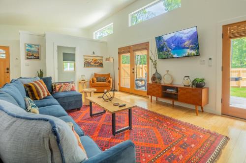 Sauger home