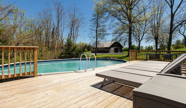 Saugerties Manor: Family Friendly Home w/Fire Pit, Pool, Hot Tub, Close to Hunter Mtn