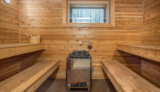 Sauna & Cabin 1 Hour North of the Twin Cities!