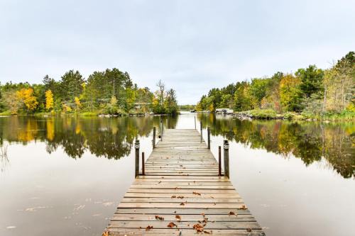 Sauna + Deck: Wooded Cabin on Lake Vermilion!