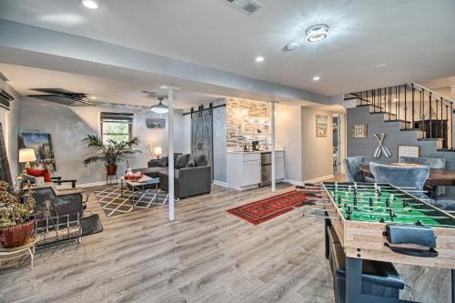 Sauna & Game Room: Lake House in Locust Grove!