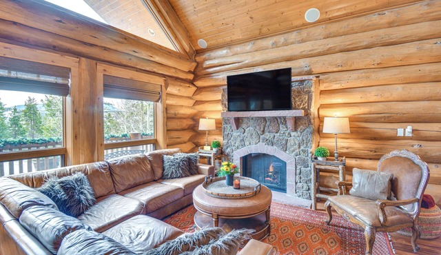 Sauna & Hot Tub: Mtn-View Retreat in Silverthorne!