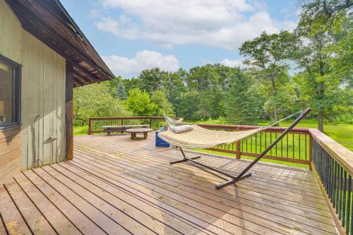 Sauna & Porch: 'Writer's Croft of Otter Creek' Gem