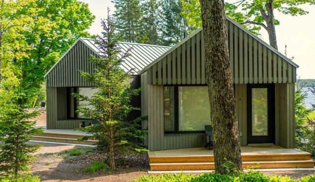 Sauna Trail Hideaway at Dimensions | Cabin Seven | Meals Included