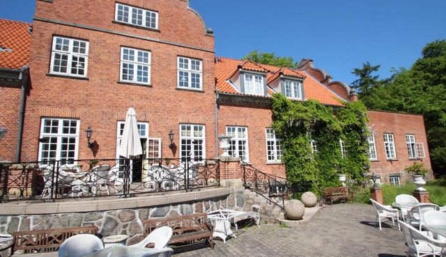 Sauntehus Castle Hotel