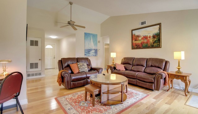 Savannah Escape ~ 11 Mi to Historic District!