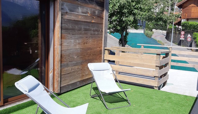 Savoyard chalet with exceptional mountain views