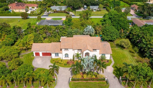 Sawgrass Estates Luxury Mansion 7 Bed | Basketball Court | Movie Theater | Game Room | Pool