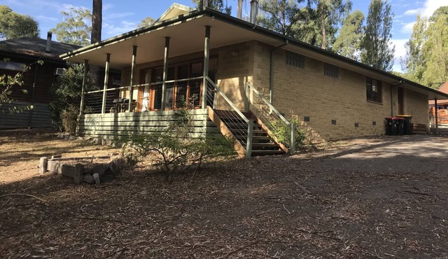 Sawmill Retreat - Only 5 minutes drive to the entry gates of Mt Buller