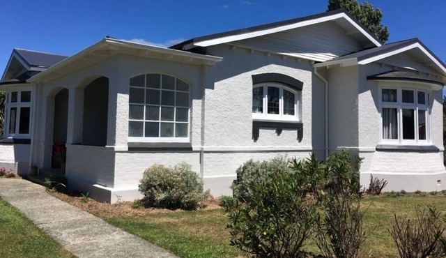 SawMillers Rest - 1920s Character Bungalow