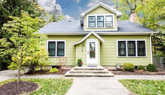 Sawyer Retreat With Private Heated Pool!