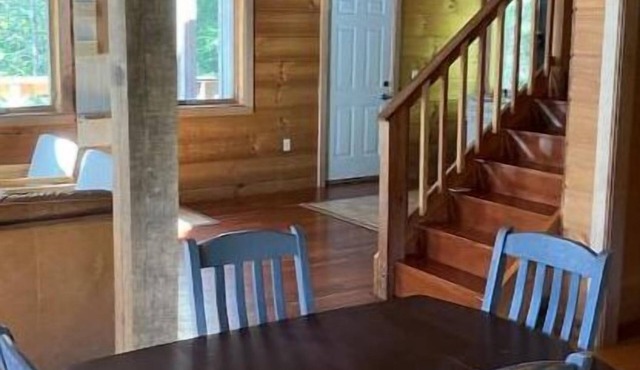 Sawyer's Landing. Perfect for Hikers! Pet Friendly and very relaxing!