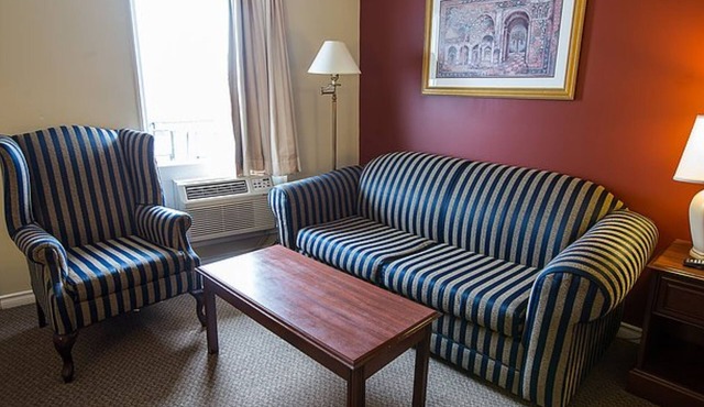 Saxony Motel