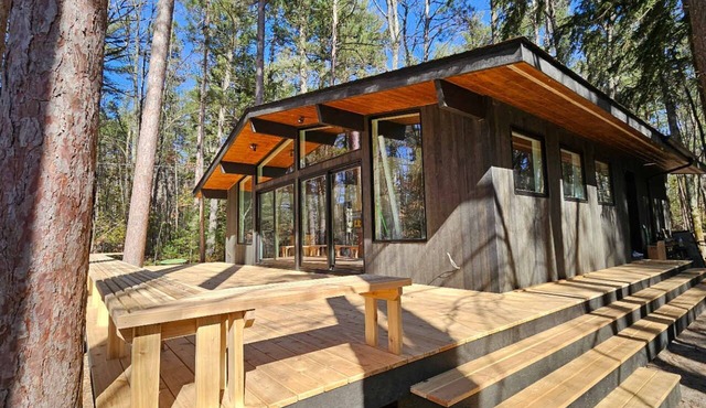 Sayler Park Cottage 30 DAY RENTAL MINIMUM