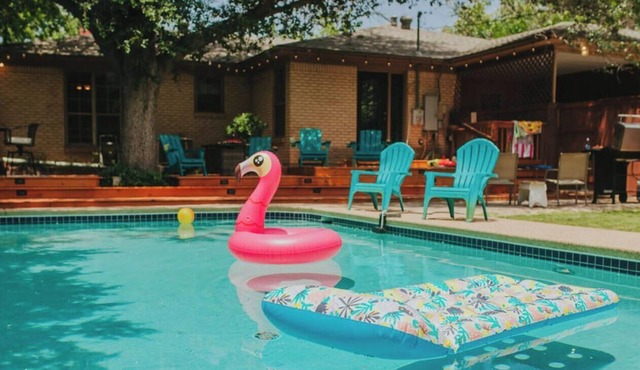 Sayles Ranch + Hideout Cabin- Huge Deck + Pool!
