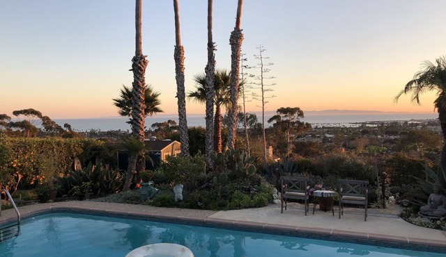 SB home.n 1/2 acre gardens . Pool, hot tub. World Class Unobstructed Views.