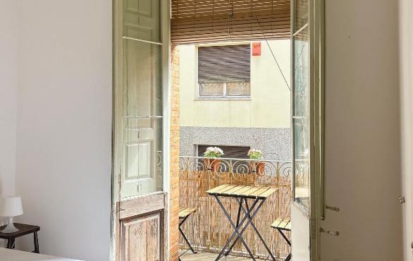 SC Apartamento céntrico con balcón