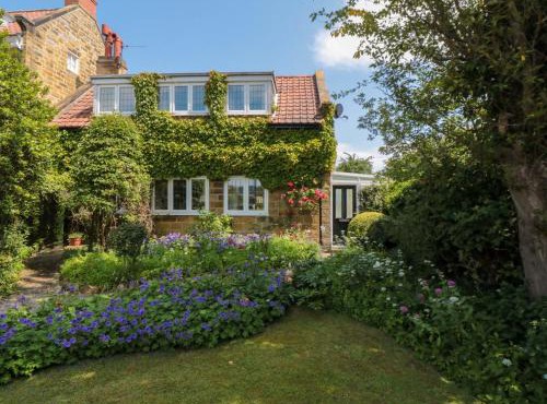 Scalby Grove Cottage