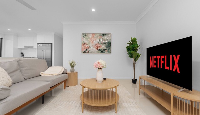 Scandi Calm - Sleek 1BD Duplex near Everything