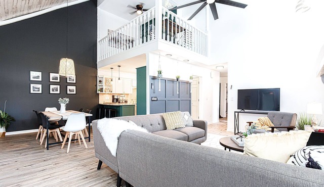 Scandi Style | King BR on Main | Near KSU | PetsOk