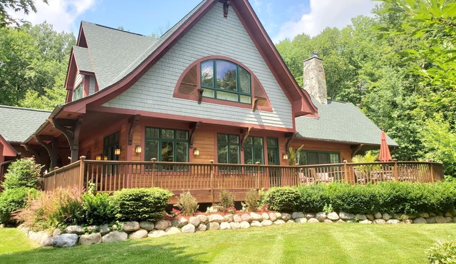 Scandia Forest Lodge - Near State Parks, Stillwater, and Taylors Falls