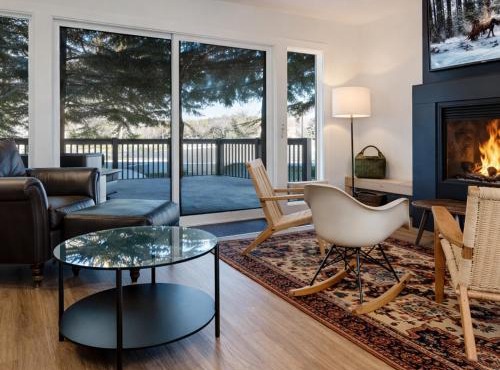 Scandinavian 72 Vantage Condo
