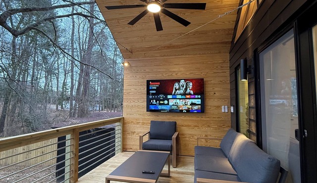 Scandinavian Cabin in Carrboro!