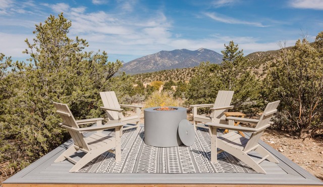Scandinavian + Southwest, Mtn Views, Patio Firepit