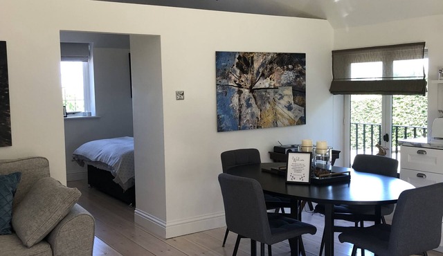 Scandinavian style space walking distance from the beautiful Ashdown Forest