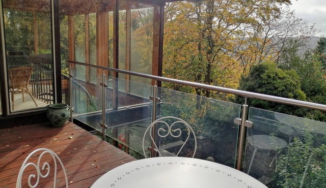 Scandinavian style hideaway with log burner adjacent to the Peak District.