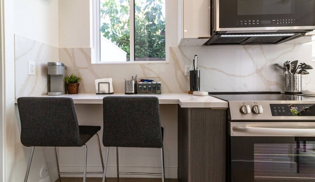 Scandinavian-Style 1BR Apartment BUILT 2024 (p81)