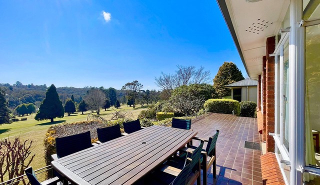 Scarlett's Place - Golf Retreat, 4 Bedroom, 2 Bathroom, Sauna, BBQ, Deck, Accessible