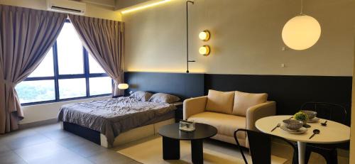 SCCC SETIA ALAM Sunsuria Forum SOHO SUITE by Comstay