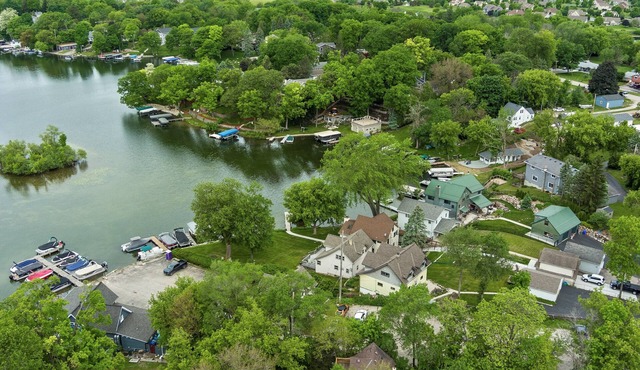 Scenic 4 bedroom WI Lake Home - Newly Renovated!