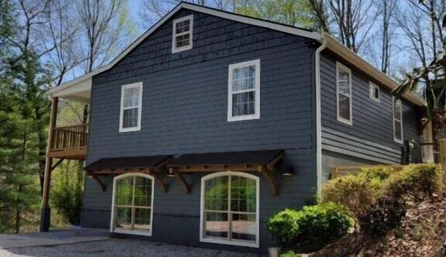 Scenic 5BR Mountain Home with Games Room & Pet-Friendly