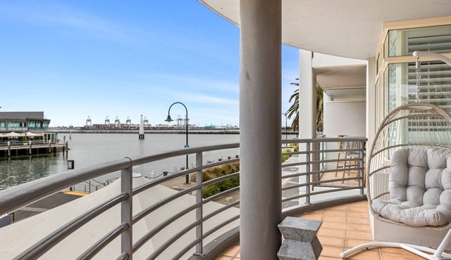 Scenic Beachside 3-bedroom with Water Views