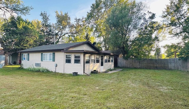 Scenic Cabin Escape – Cozy Comforts @ Ericson Lake