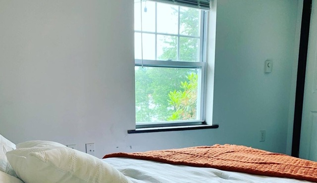 Scenic cabin w/ lakeview & swim