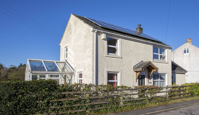 Scenic Detached Cottage | Sleeps 11