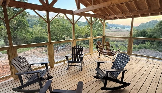 Scenic Farm Loft in Amish Country w/Epic Views