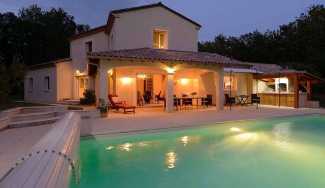 Scenic villa with swimming pool
