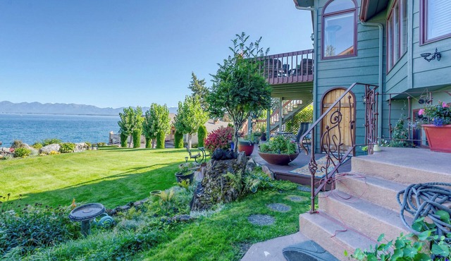 Scenic Home on Flathead Lake by Blacktail Ski MTN
