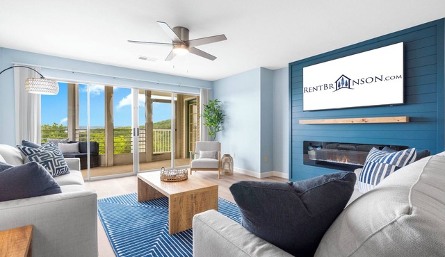 Scenic Kimberling City Condo w/Lake Access, Boat Slip, Community Pool & Free Attraction Tickets