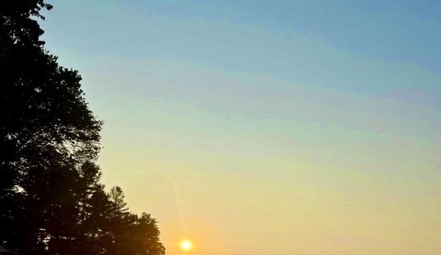 Scenic Lakefront by MI Adventure, Golf, numerous nearby attractions & fun!